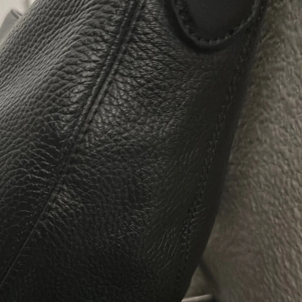 MICHAEL KORS BROOKE LARGE HOBO SHLDR LEATHER BLACK COLOR AND